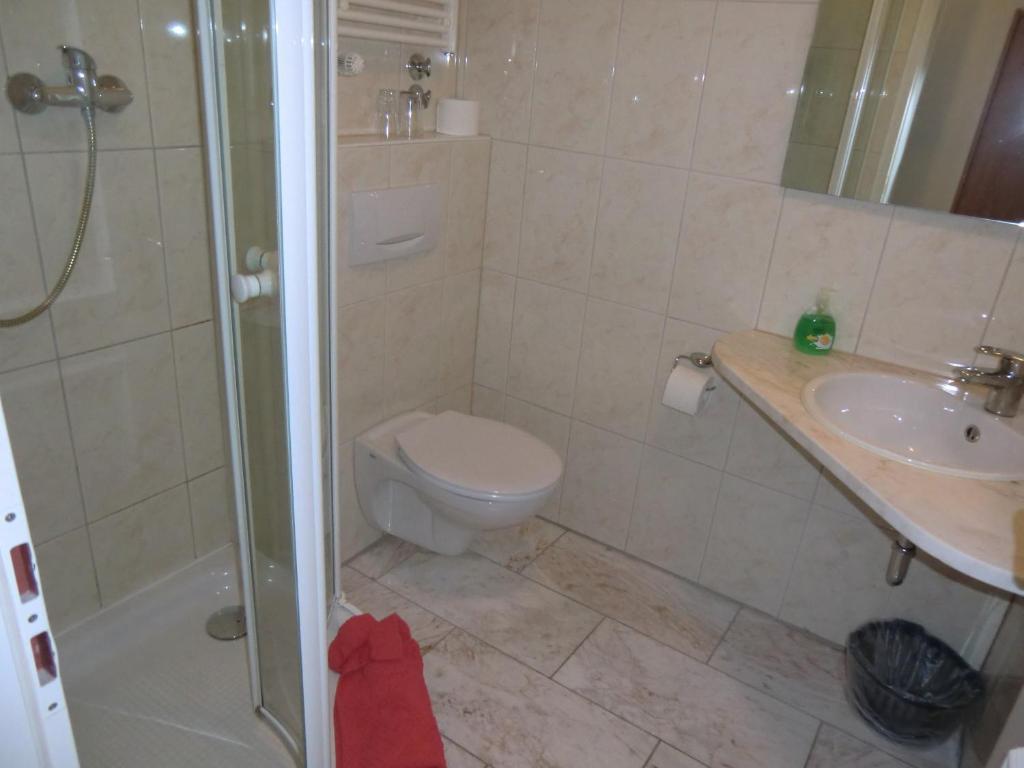 Hotel Schlossgarten Gladenbach Phòng bức ảnh